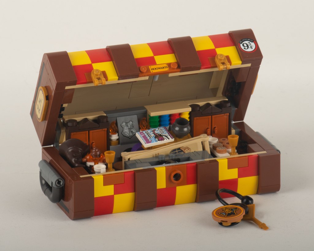 LEGO 76399 Harry Potter Hogwarts Magical Trunk revealed! - Jay's Brick Blog